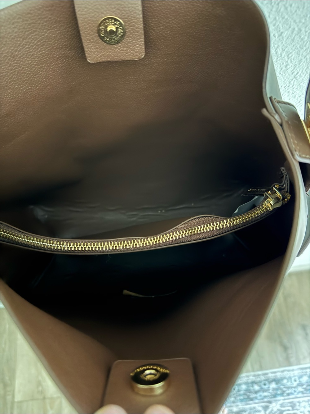 Anne Klein Shoulder Bag - Picture 5 of 6